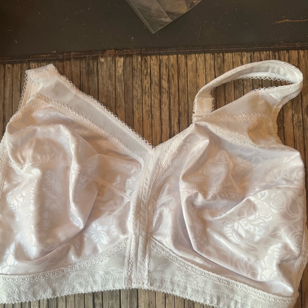 Playtex White Floral Bra